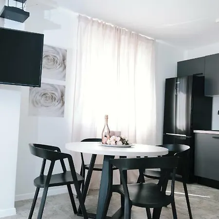 Apartamento Roses Zadar